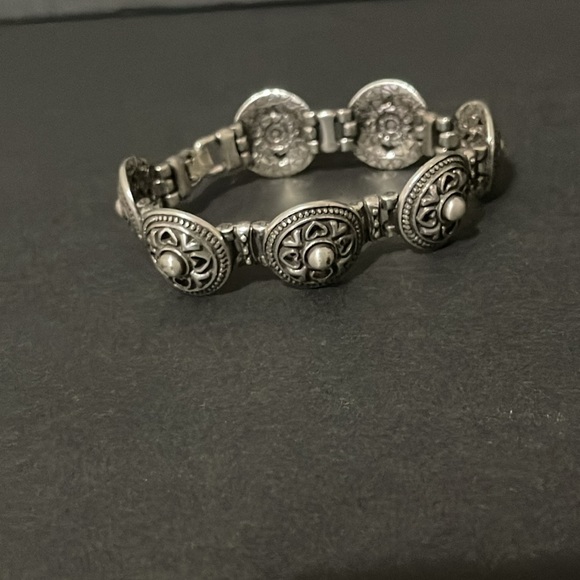 BRIGHTON SILVER BALI STYLE BRACELET-RETIRED - Picture 1 of 7